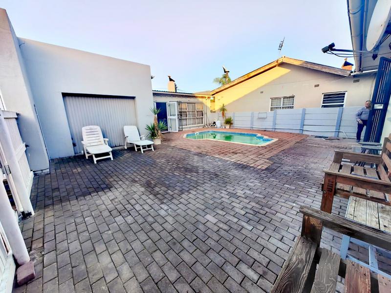 4 Bedroom Property for Sale in Churchill Estate Western Cape